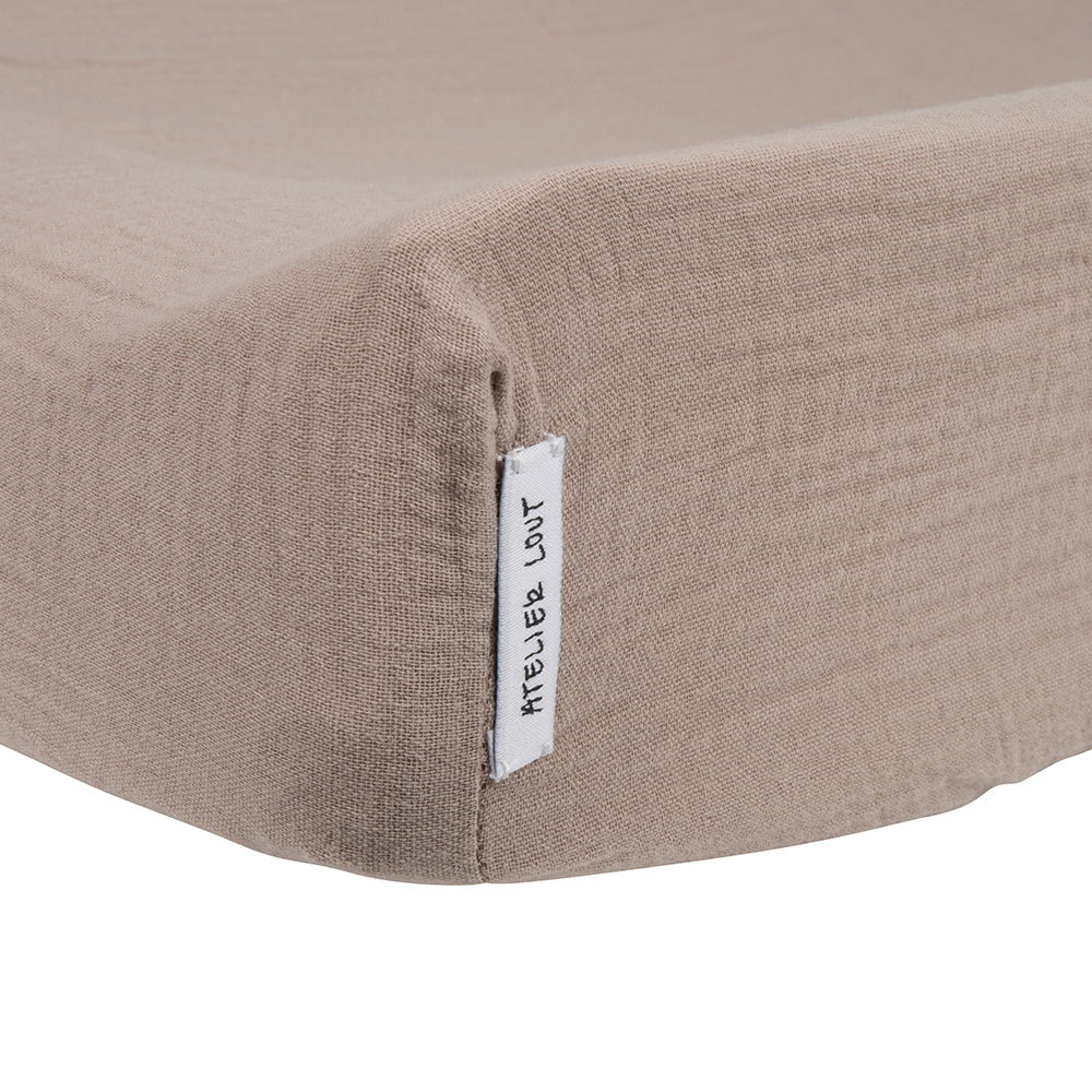 Atelier Lout | changing mat cover - changing pad cover beige