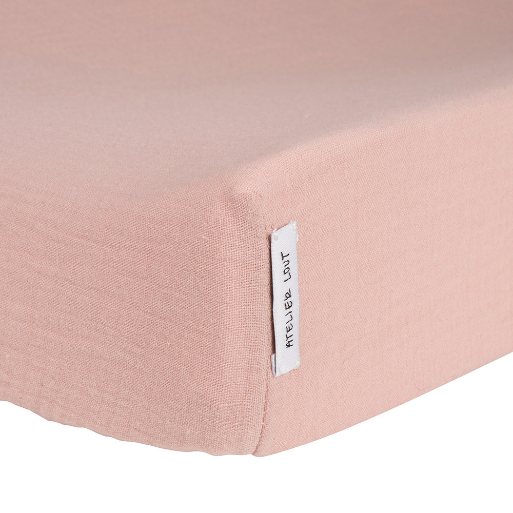 Atelier Lout | changing mat cover - changing pad cover rose